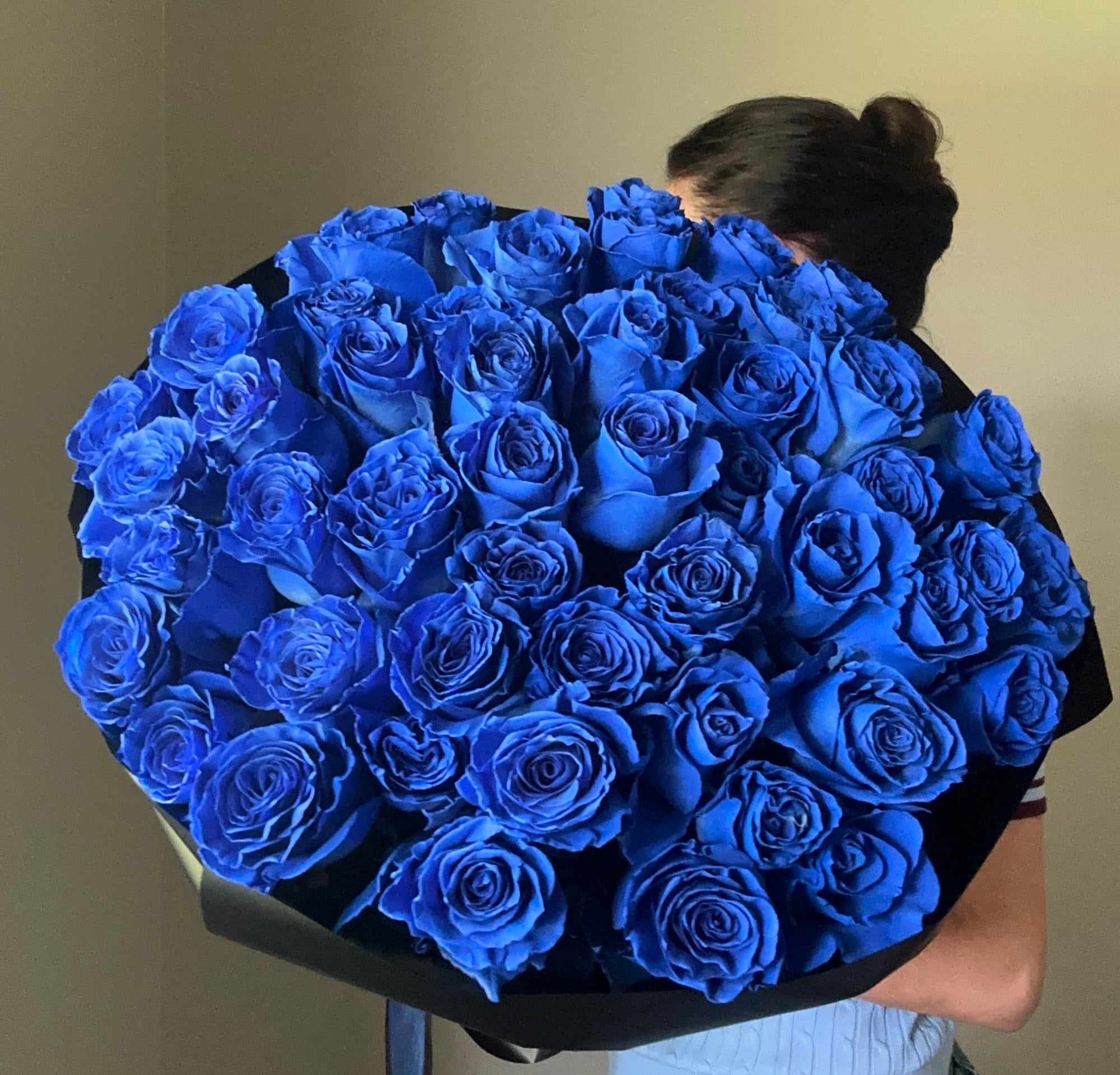 Sapphire Blue Roses 💙