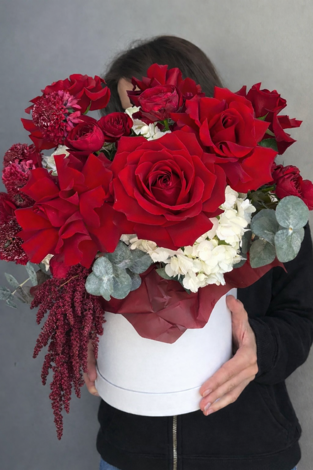 Scarlet Romance Hatbox