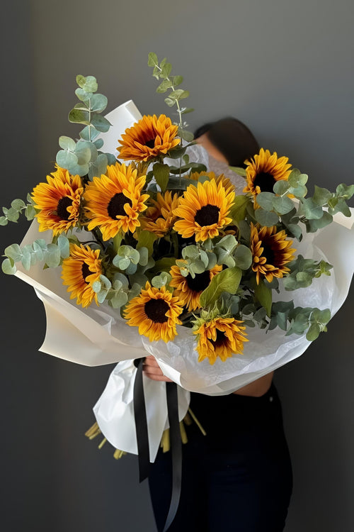 A bouquet -“You are my Sunshine”